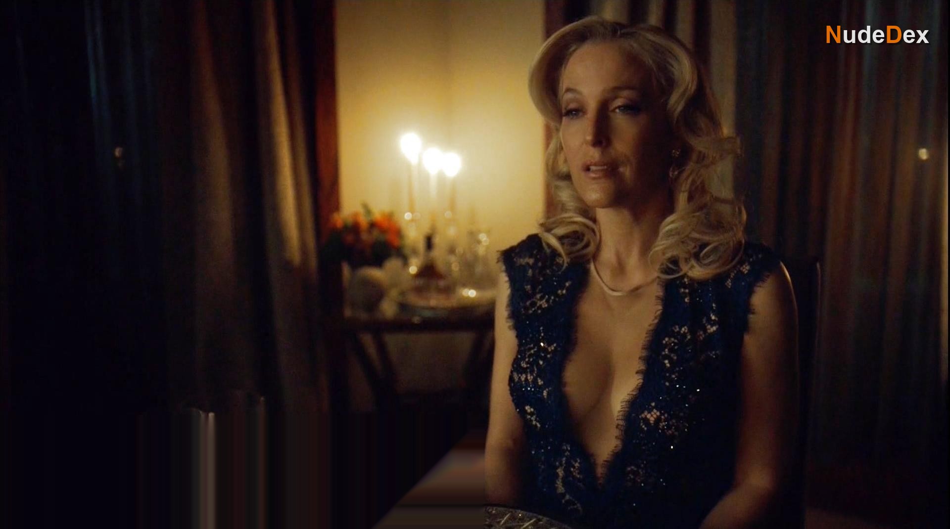 Gillian Anderson in Hannibal, photo 2