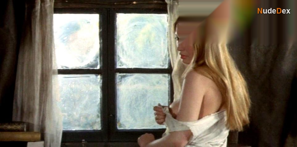 Gillian Hills in Demons Of The Mind, photo 6