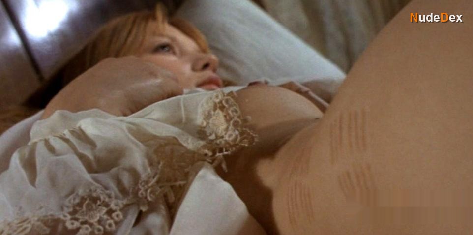 Gillian Hills in Demons Of The Mind, photo 9