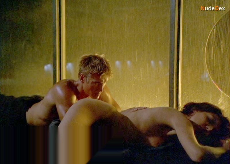 Gina Bellman in Silent Trigger, photo 1
