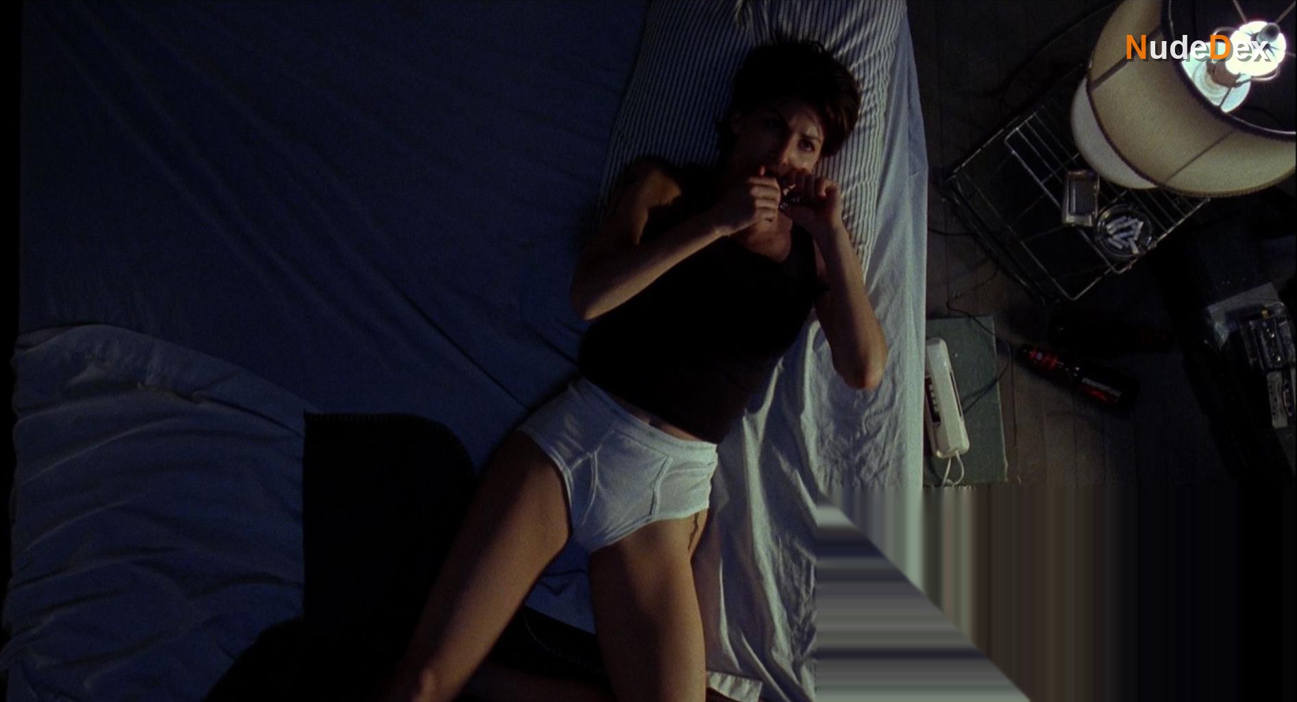 Gina Gershon in Bound, photo 6