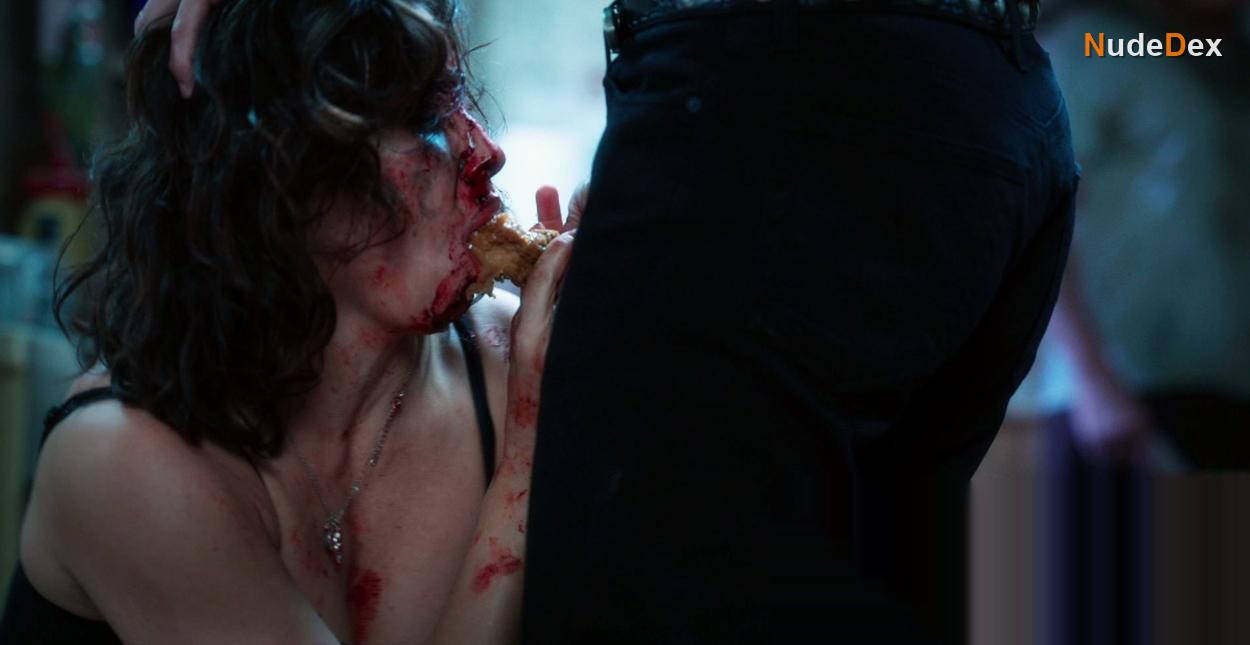 Gina Gershon in Killer Joe, photo 4