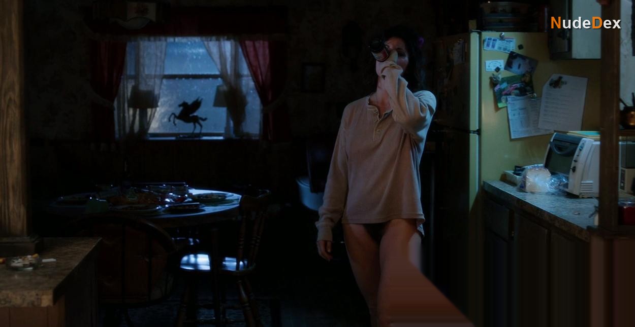 Gina Gershon in Killer Joe, photo 11