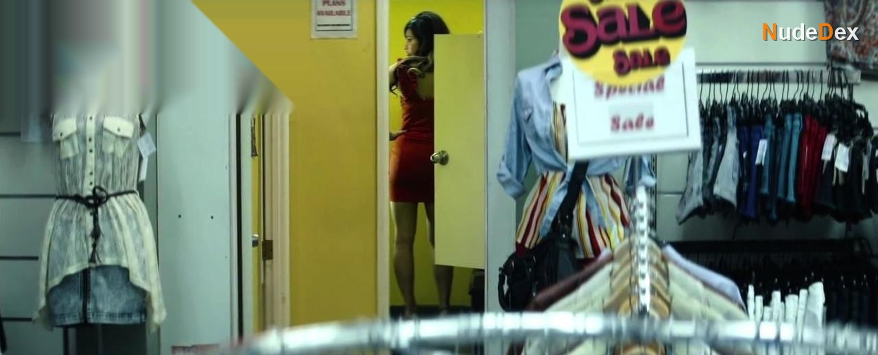 Gina Gershon in Mall, photo 4