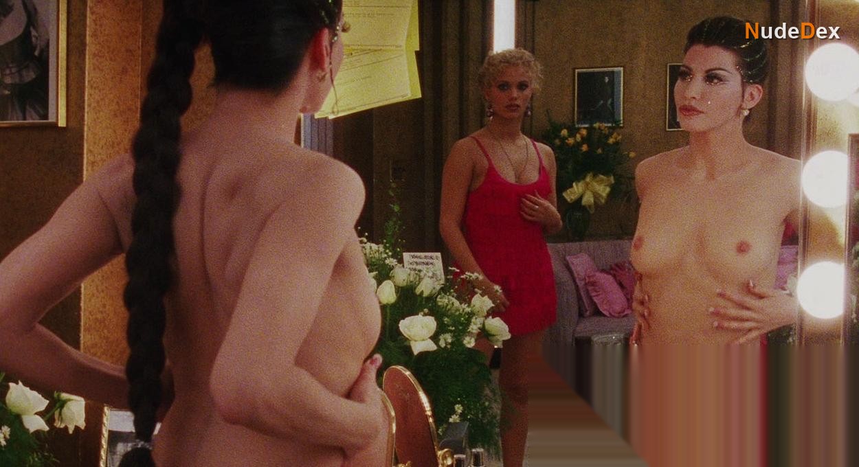 Gina Gershon in Showgirls, photo 2