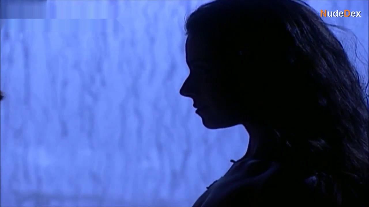 Giovanna Antonelli in Lacos De Familia, photo 10