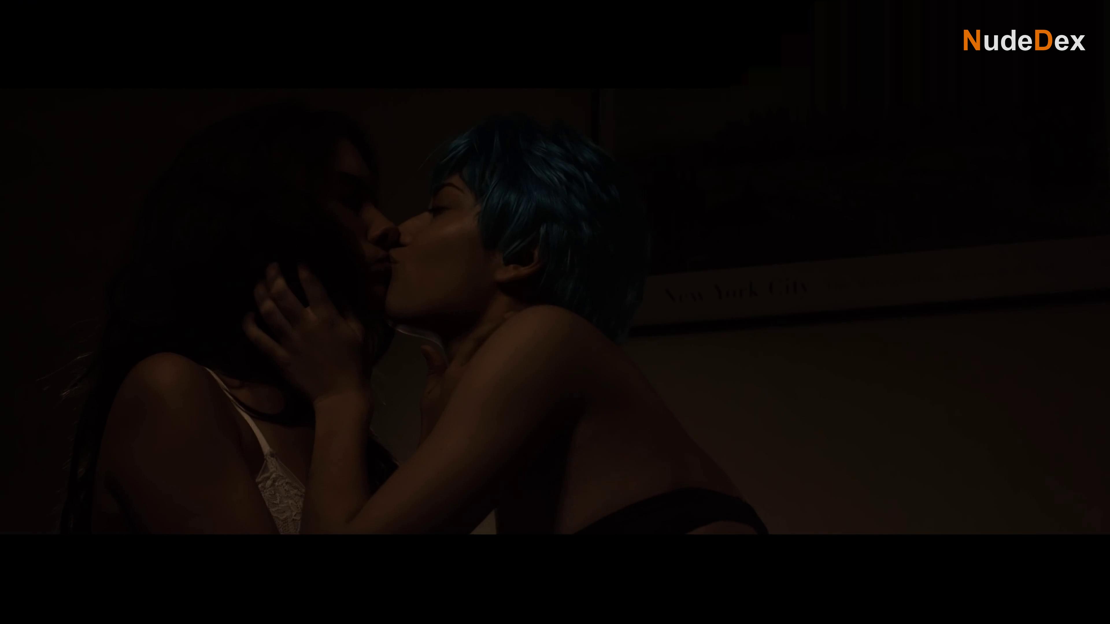 Parodiar Filmes: Azul E A Cor Mais Quente