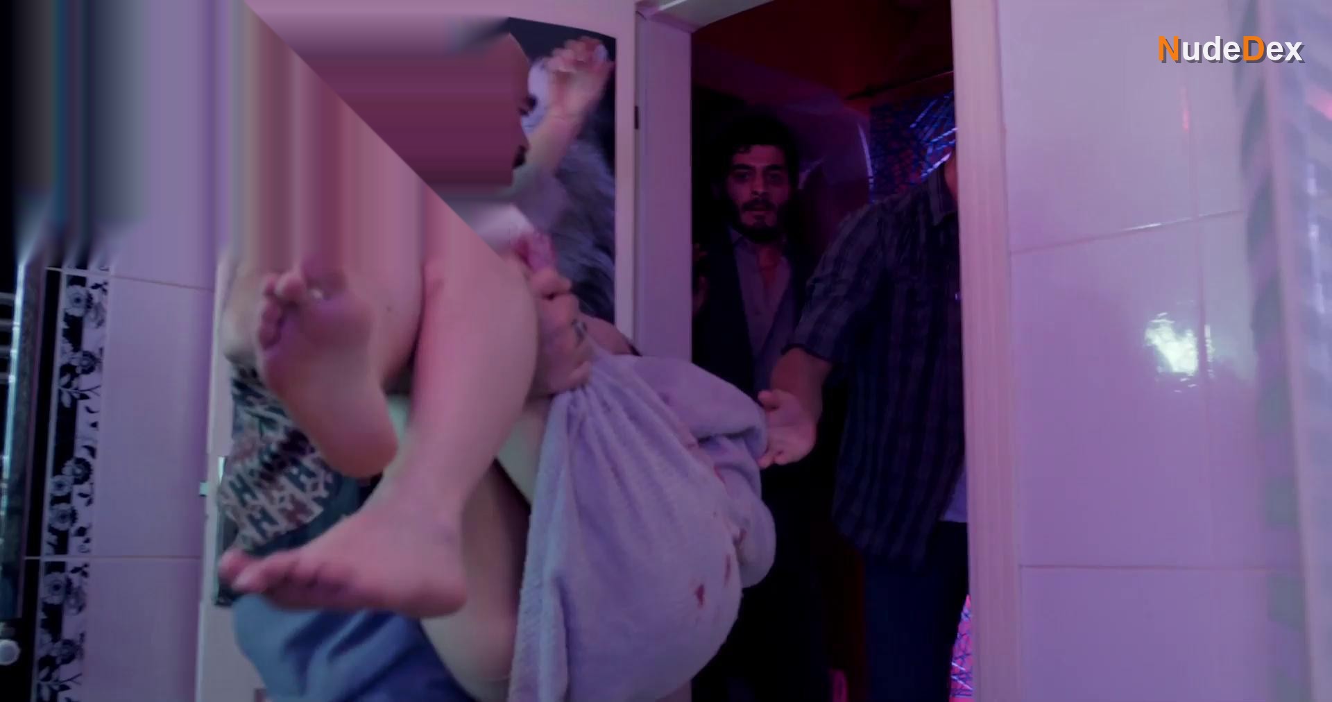 Gizem Unsal in Interrupted, photo 4