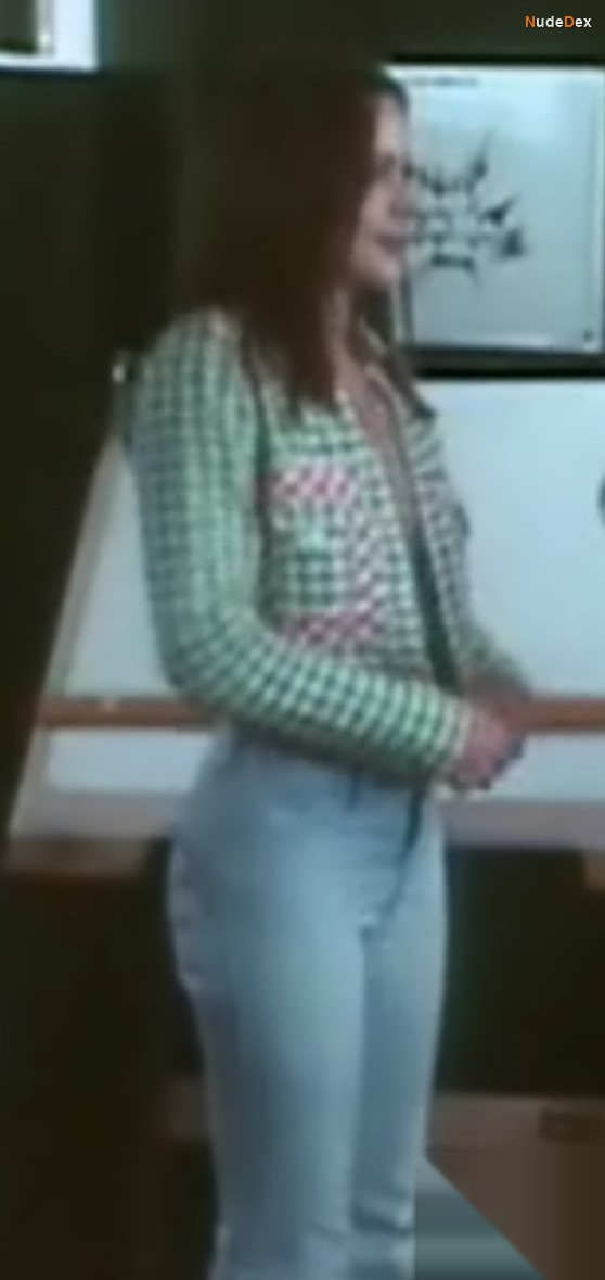 Glenda Allen in Confessions Of A Sex Maniac, photo 5