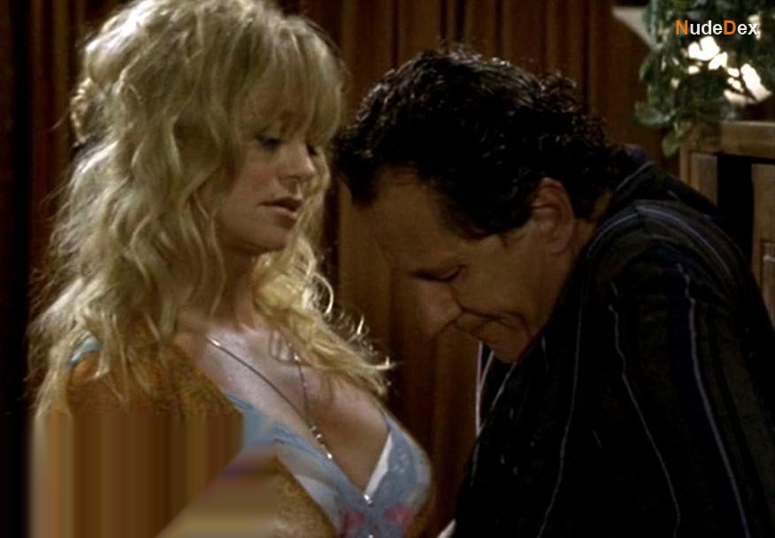 Goldie Hawn in The Banger Sisters, photo 5