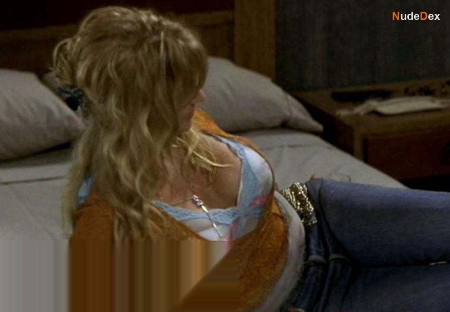 Goldie Hawn in The Banger Sisters, photo 6