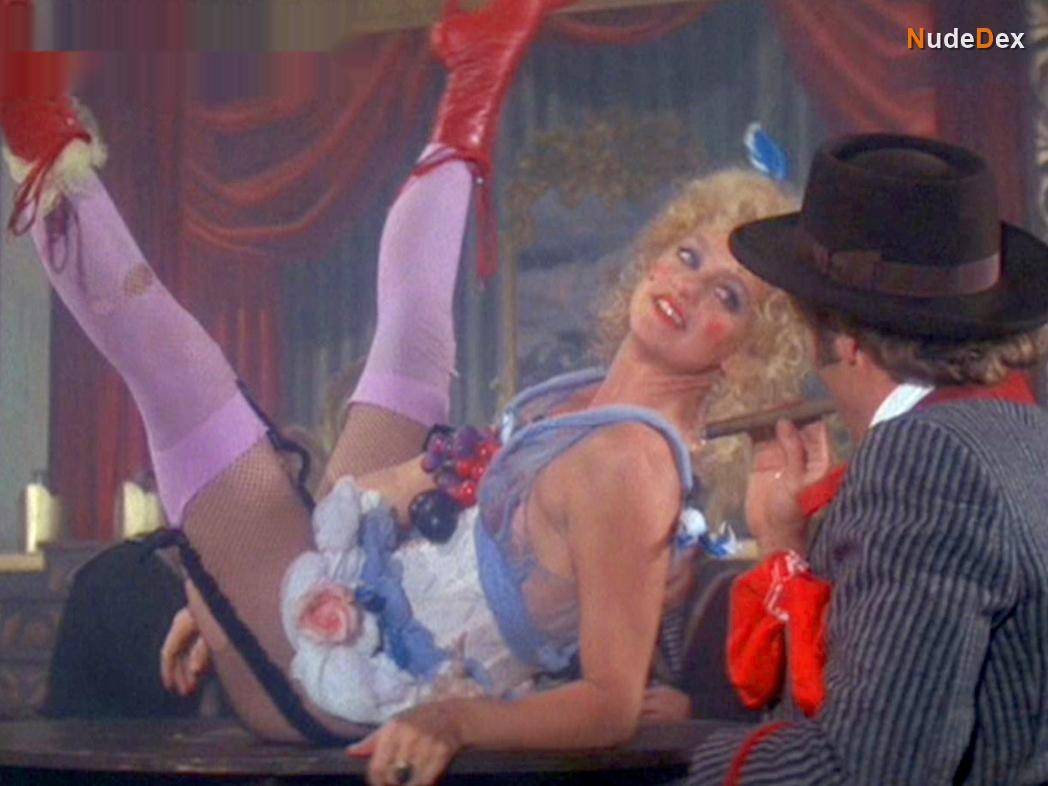 Goldie Hawn in The Duchess And The Dirtwater Fox, photo 1