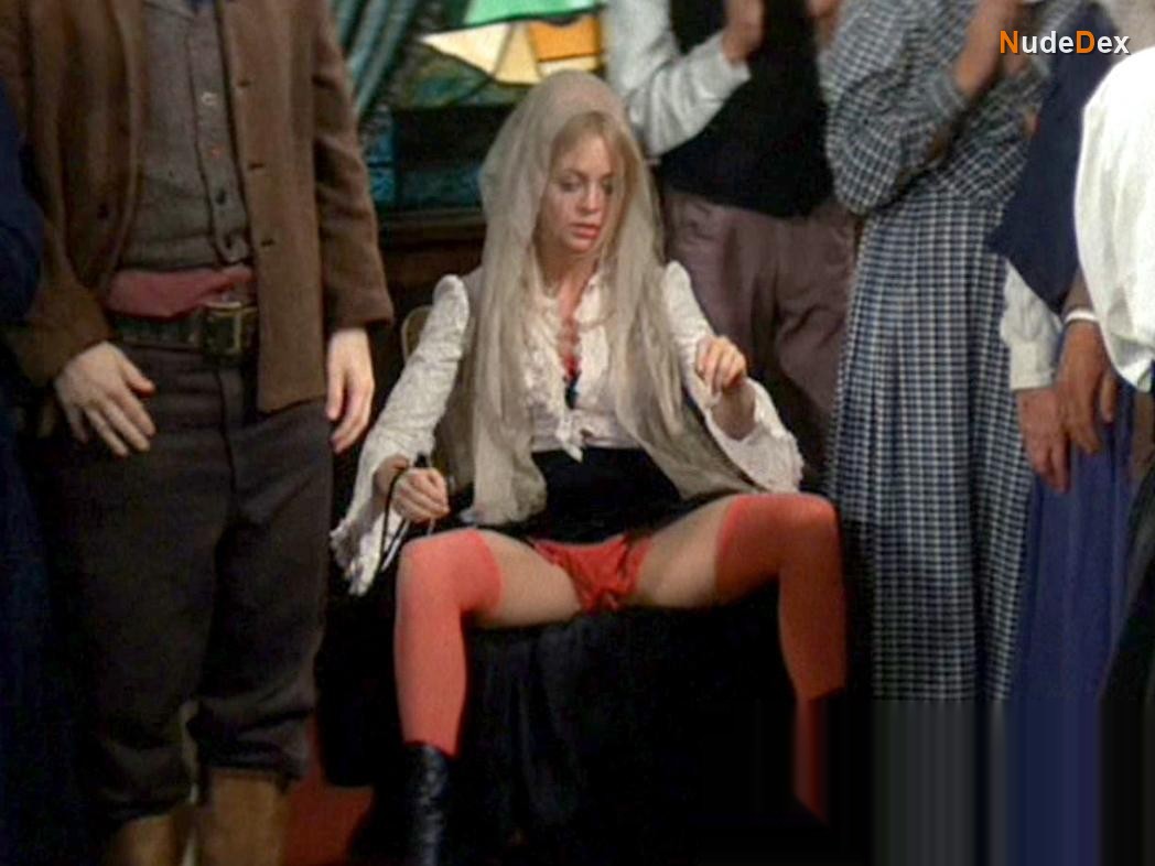 Goldie Hawn in The Duchess And The Dirtwater Fox, photo 9