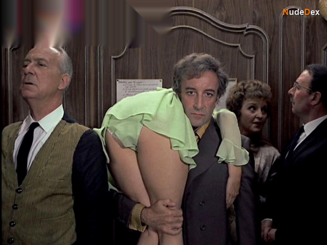 Goldie Hawn in There's A Girl In My Soup, photo 13