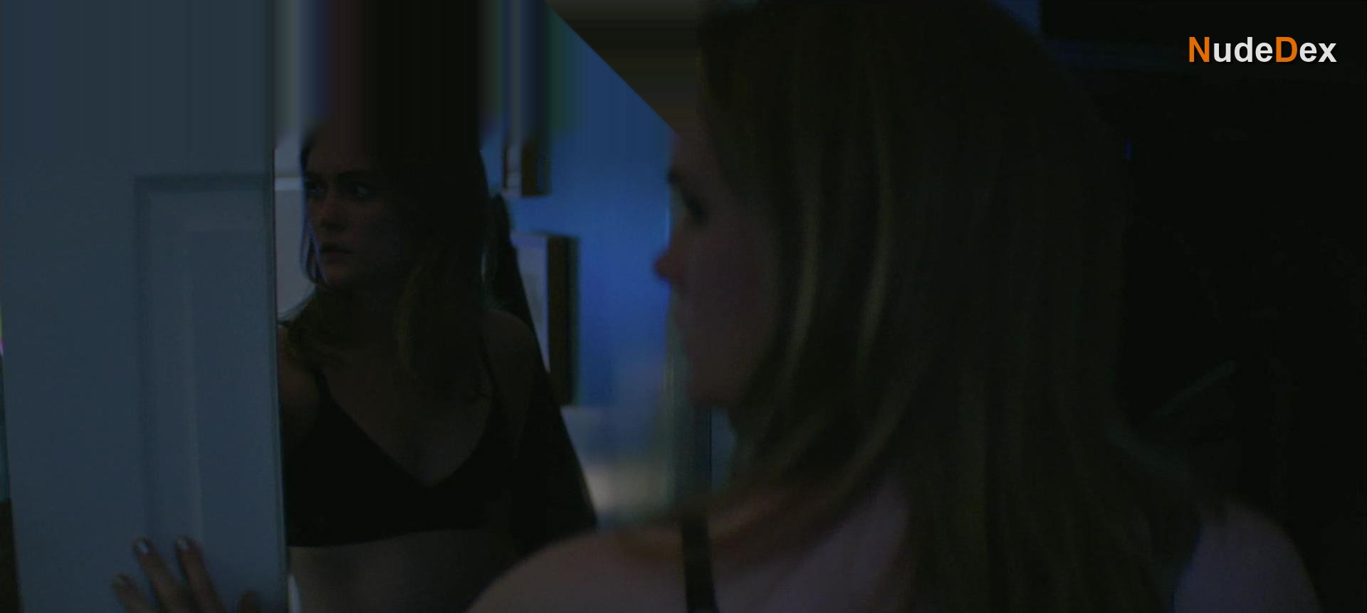 Grace Victoria Cox in Heathers, photo 4