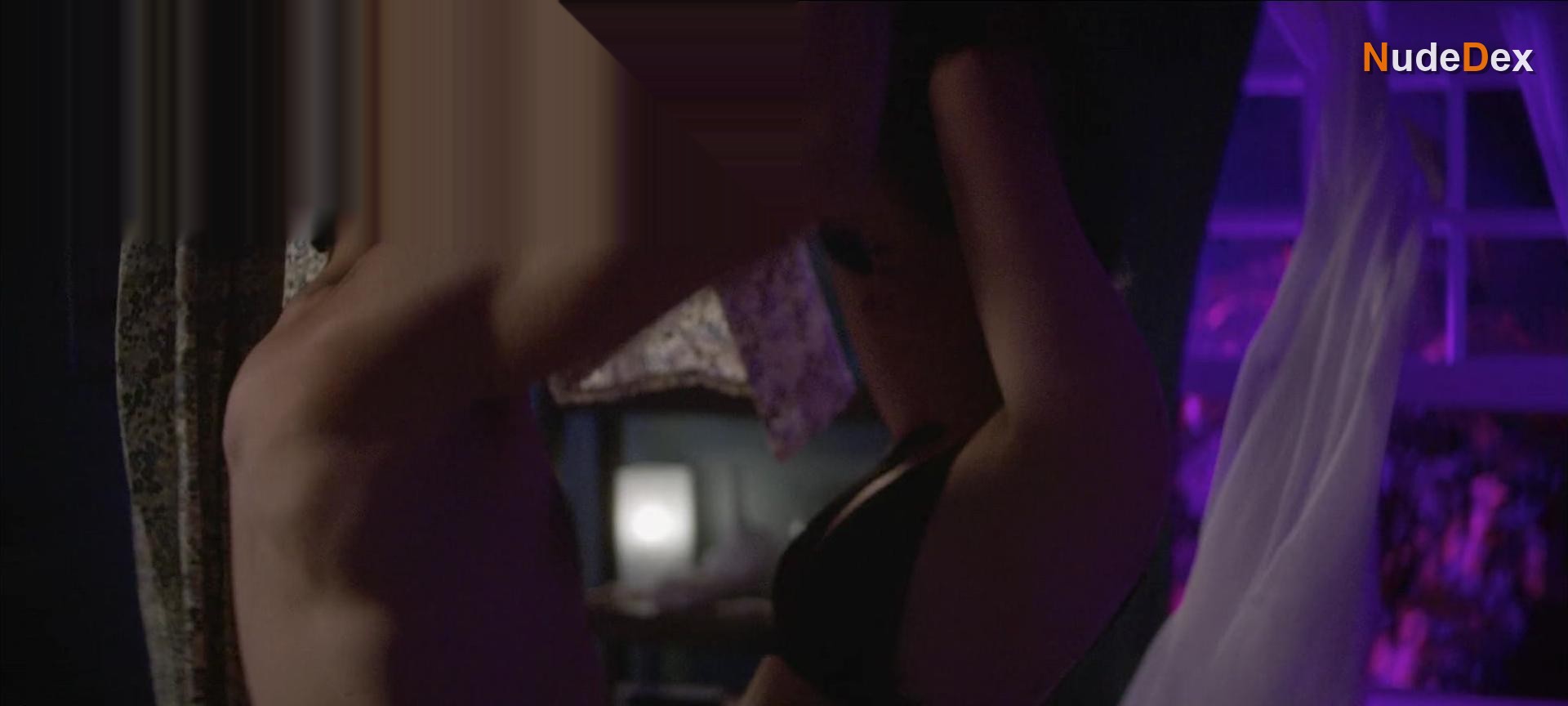 Grace Victoria Cox in Heathers, photo 7