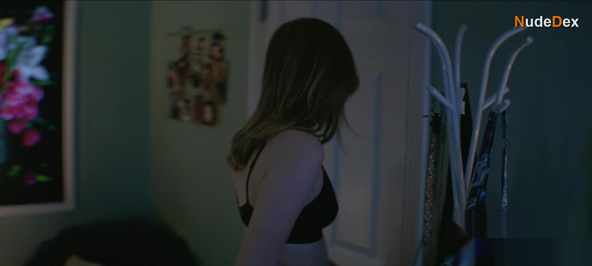 Grace Victoria Cox in Heathers, photo 8