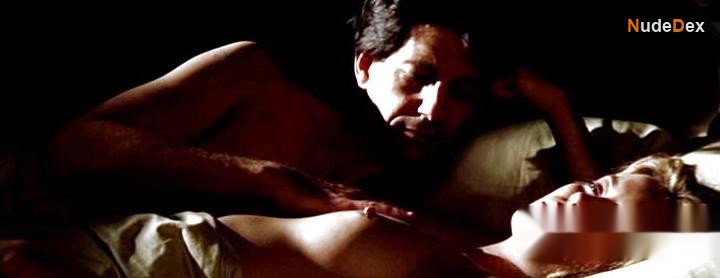 Greta Scacchi in A Man In Love, photo 4