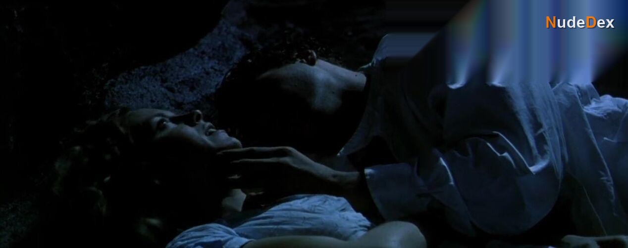 Greta Scacchi in Salt On Our Skin, photo 26