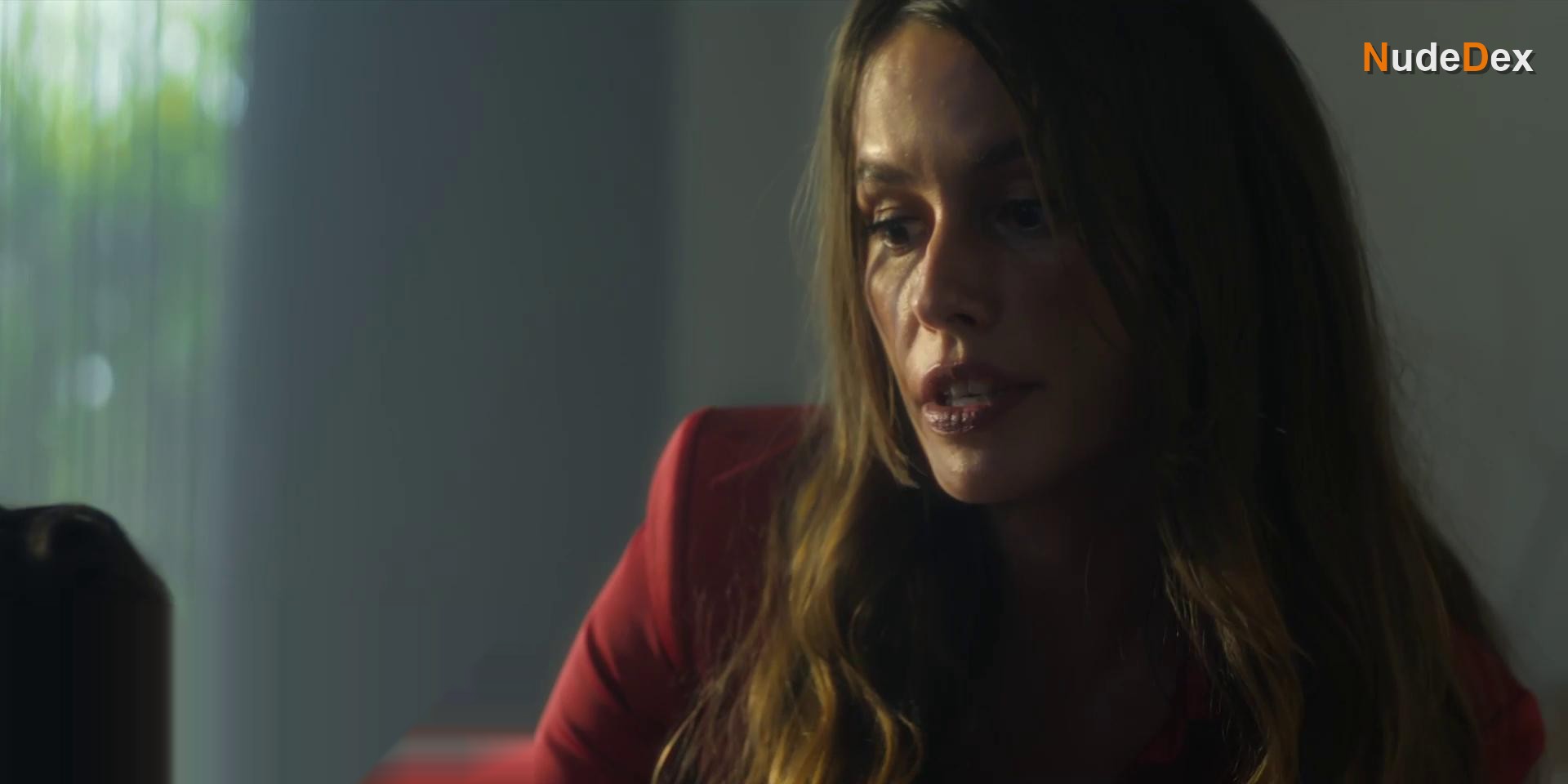 Gulcan Arslan in Thank You, Next, photo 3