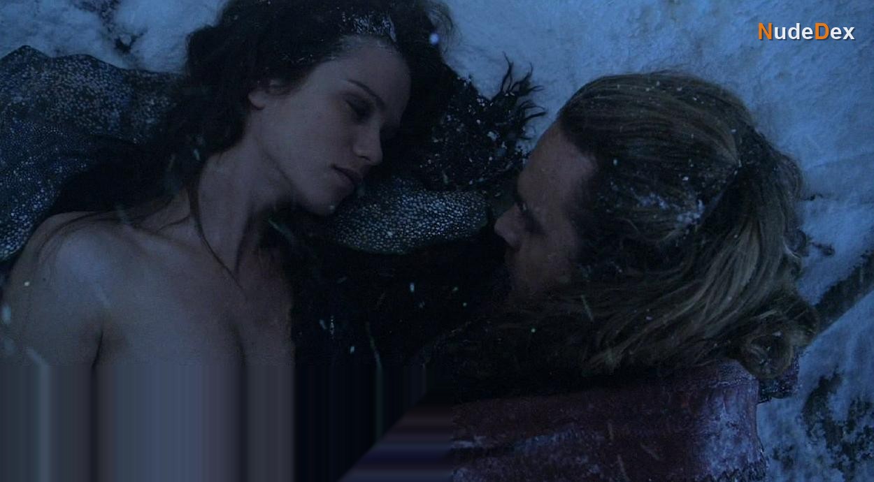 Gwendoline Taylor in Spartacus, photo 7