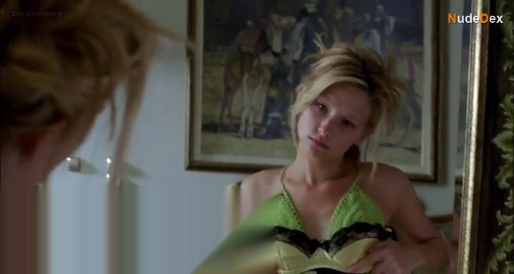 Haley Bennett in Arcadia Lost, photo 2