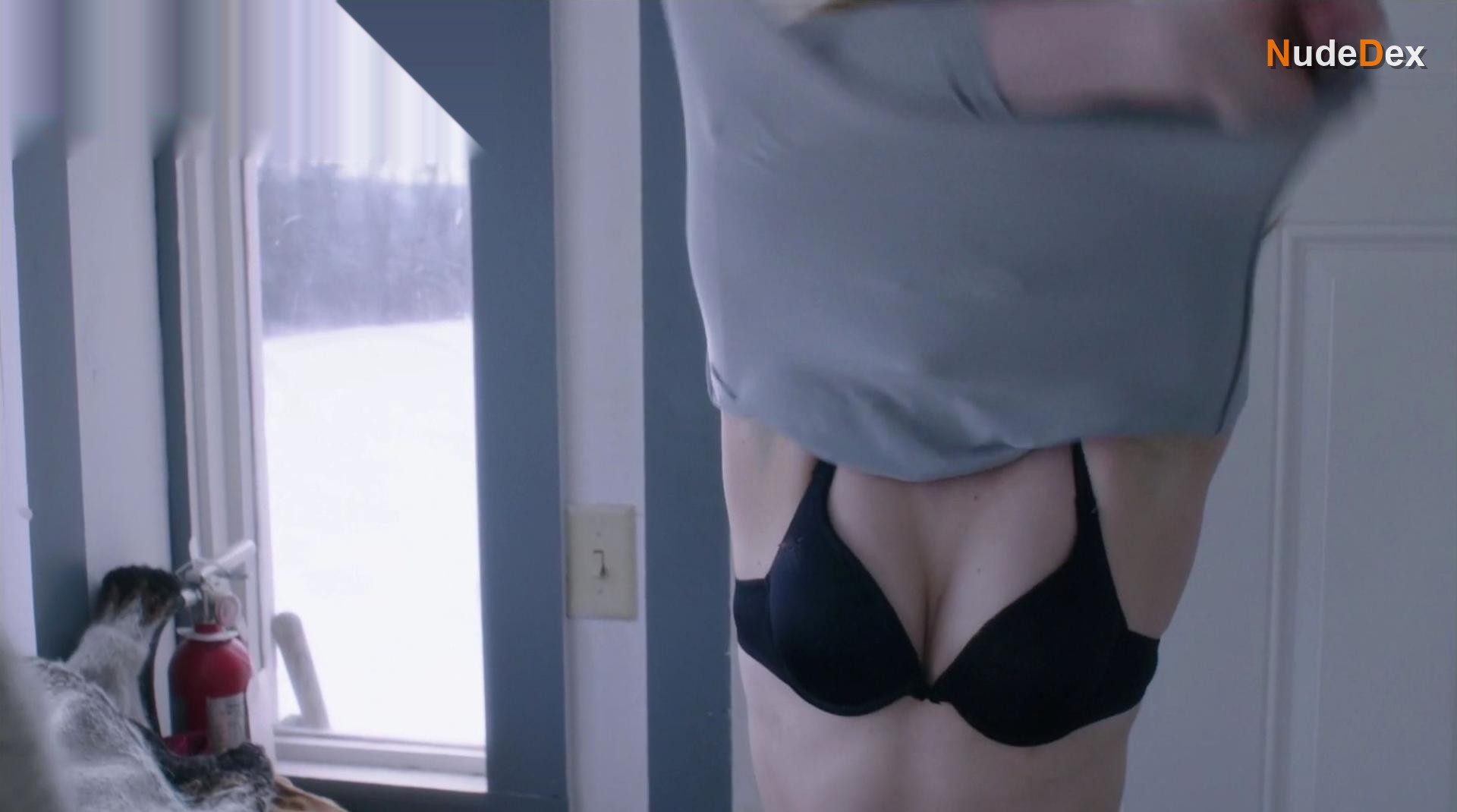 Haley Bennett in Deep Powder, photo 1