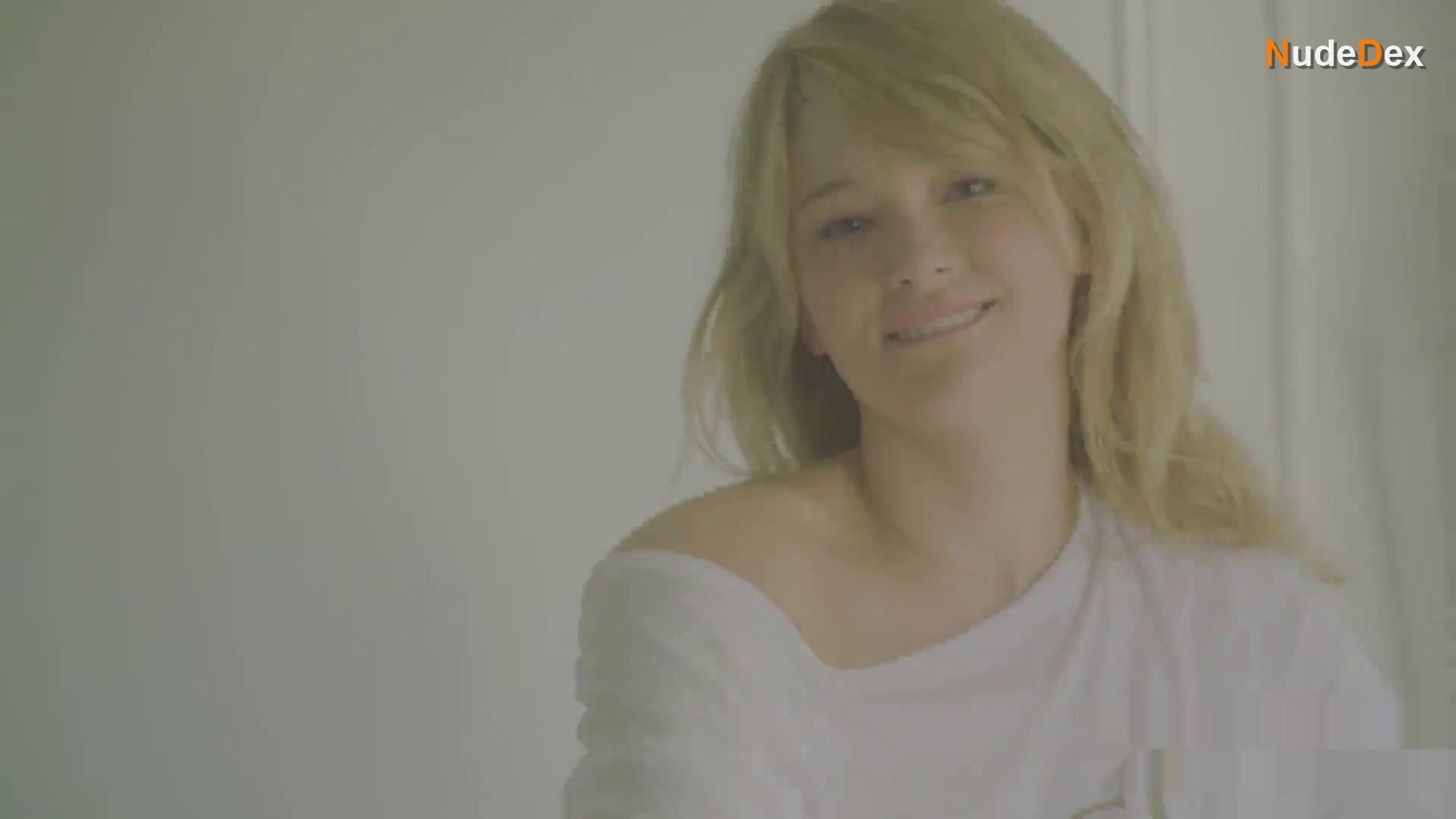 Haley Bennett in Gq Behind The Scenes, photo 1