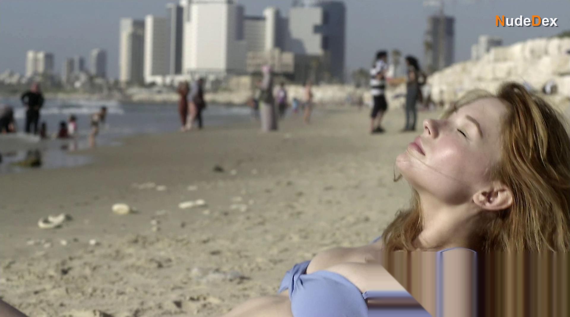 Haley Bennett in Lost In The White City, photo 2