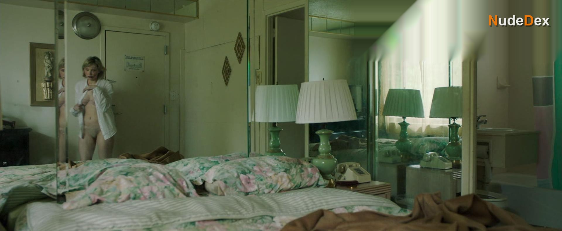 Haley Bennett in Swallow, photo 18