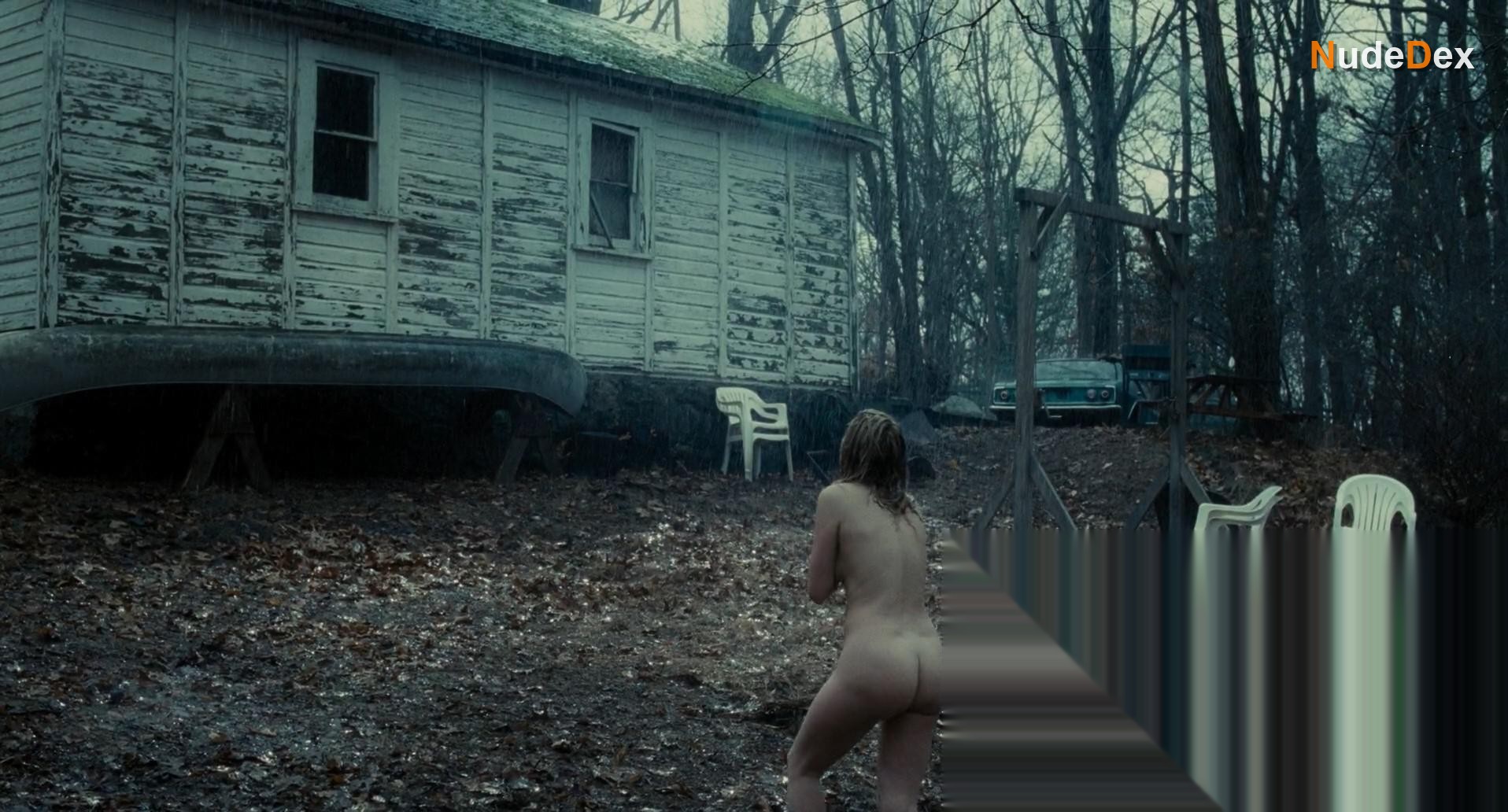 Haley Bennett in The Girl On The Train, photo 1