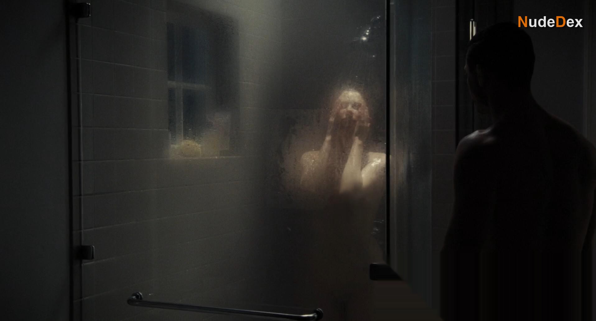 The Girl On The Train in The Girl On The Train, photo 3