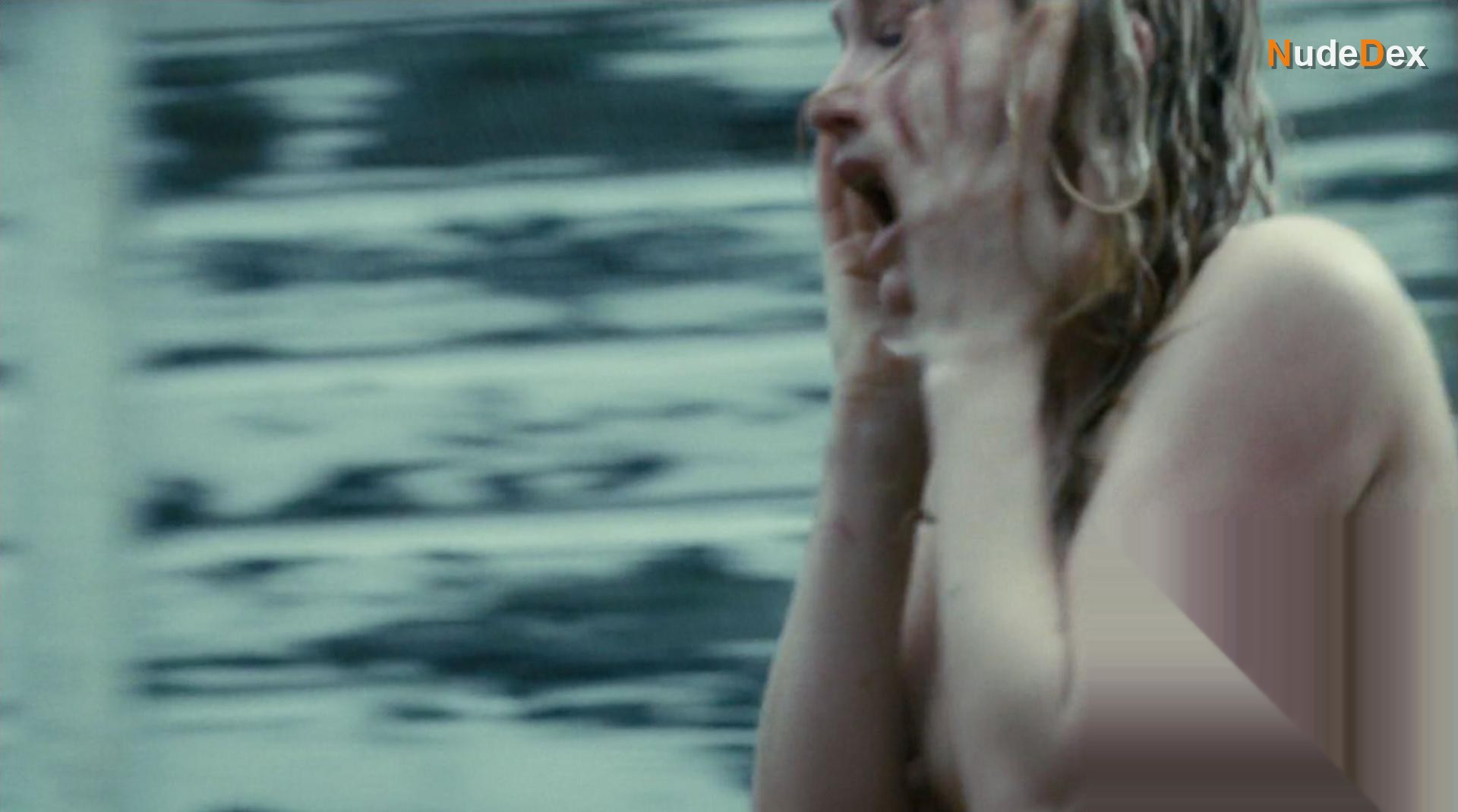 The Girl On The Train in The Girl On The Train, photo 18