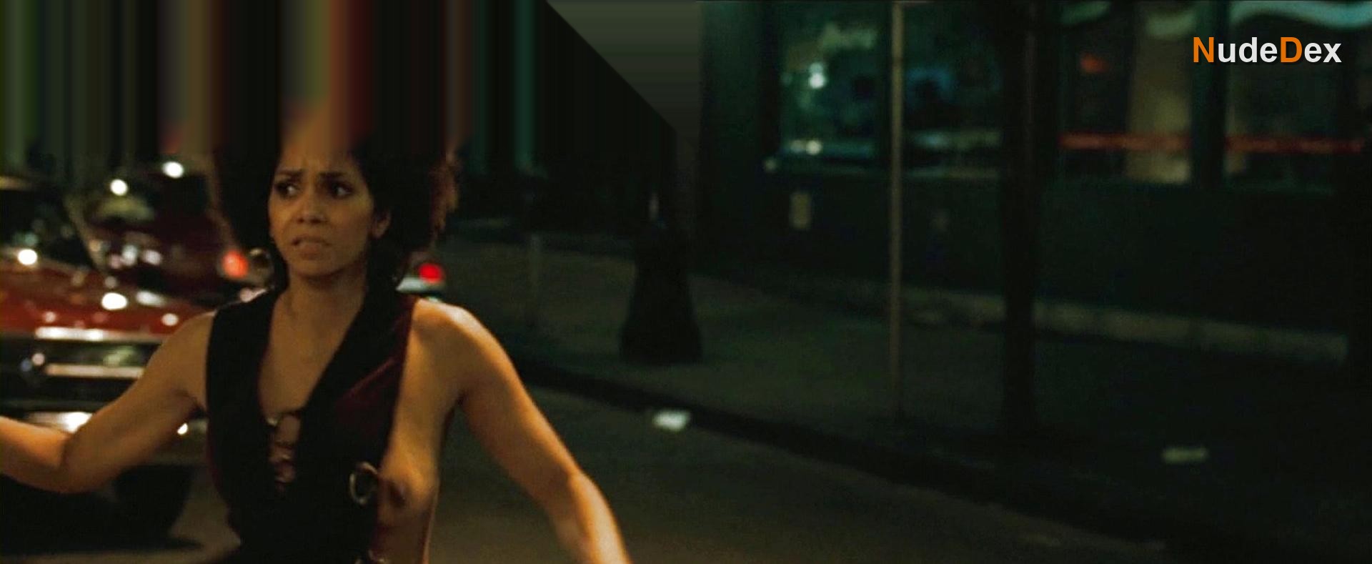Halle Berry in Frankie Alice, photo 5