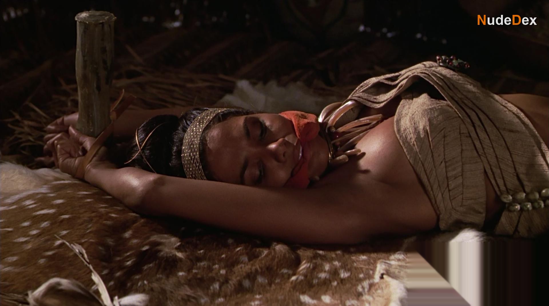 Halle Berry in Introducing Dorothy Dandridge, photo 12