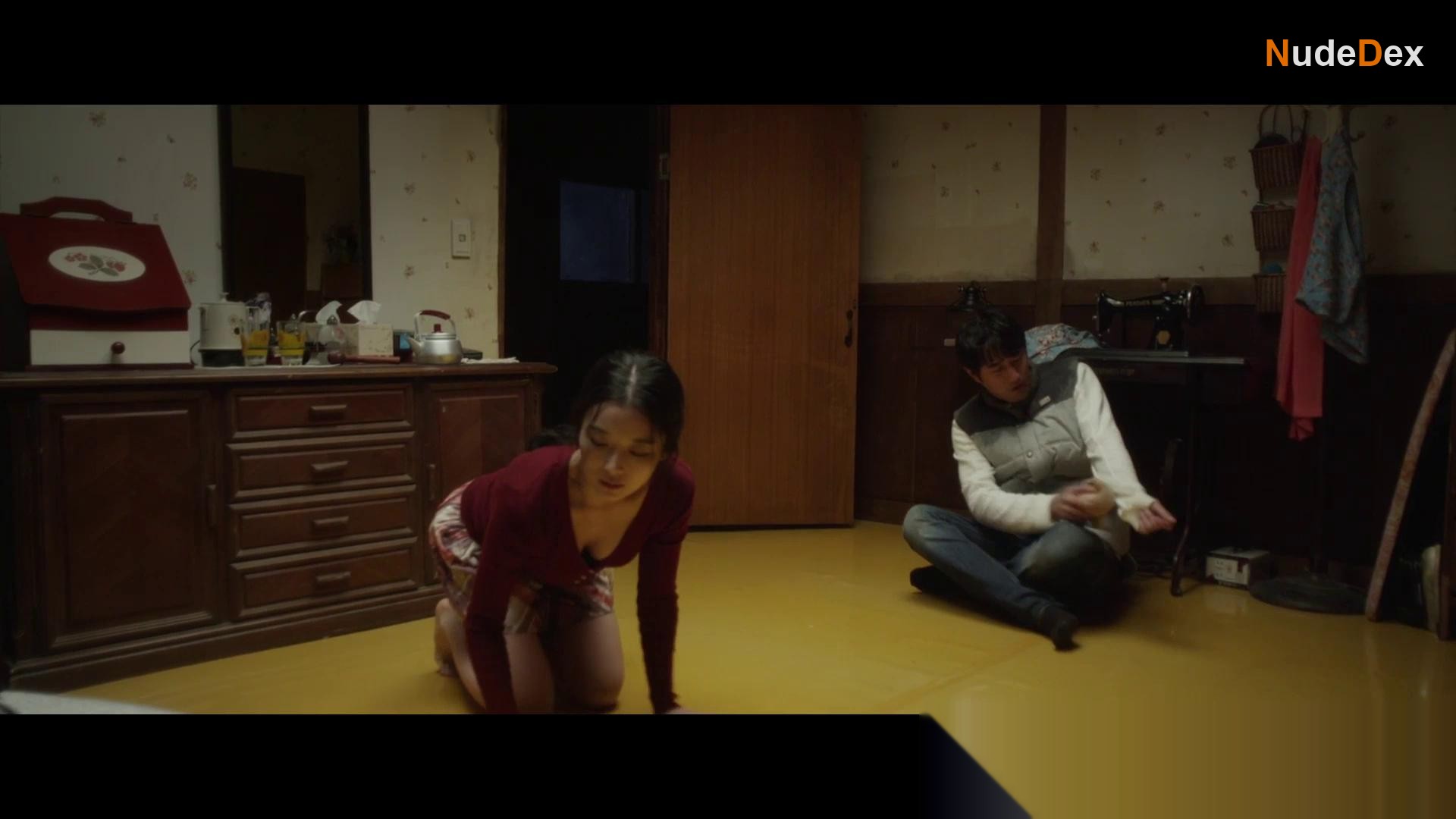 Han Je-in in Deep Trap, photo 2
