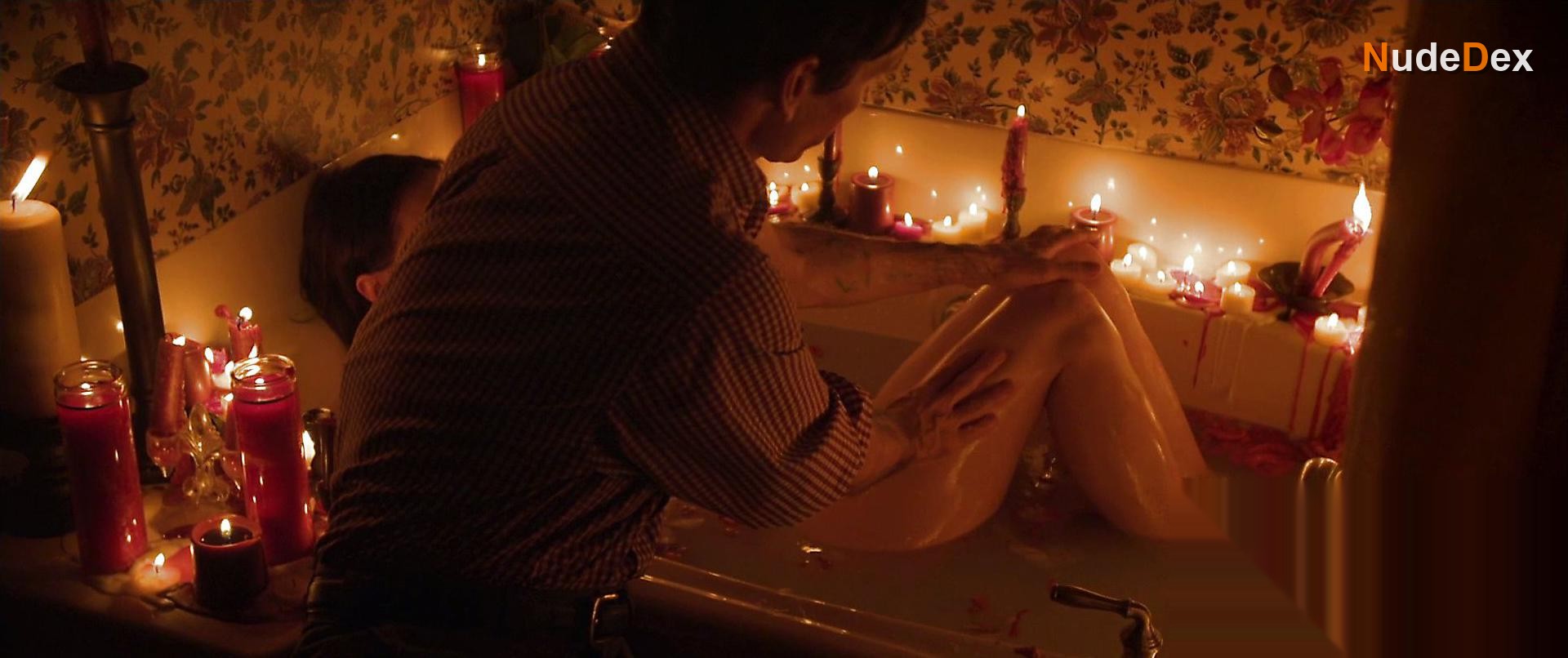 Hannah Barron in Decay, photo 2