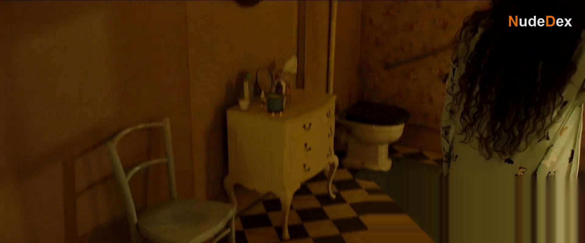 Hannah John-kamen in Unwelcome, photo 4