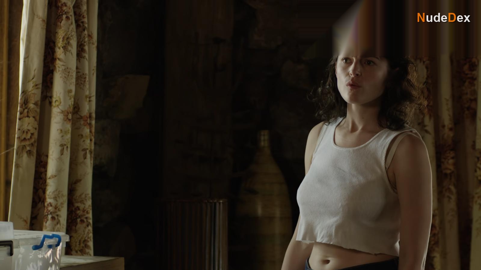 Hannah Monson in Glitch!, photo 19