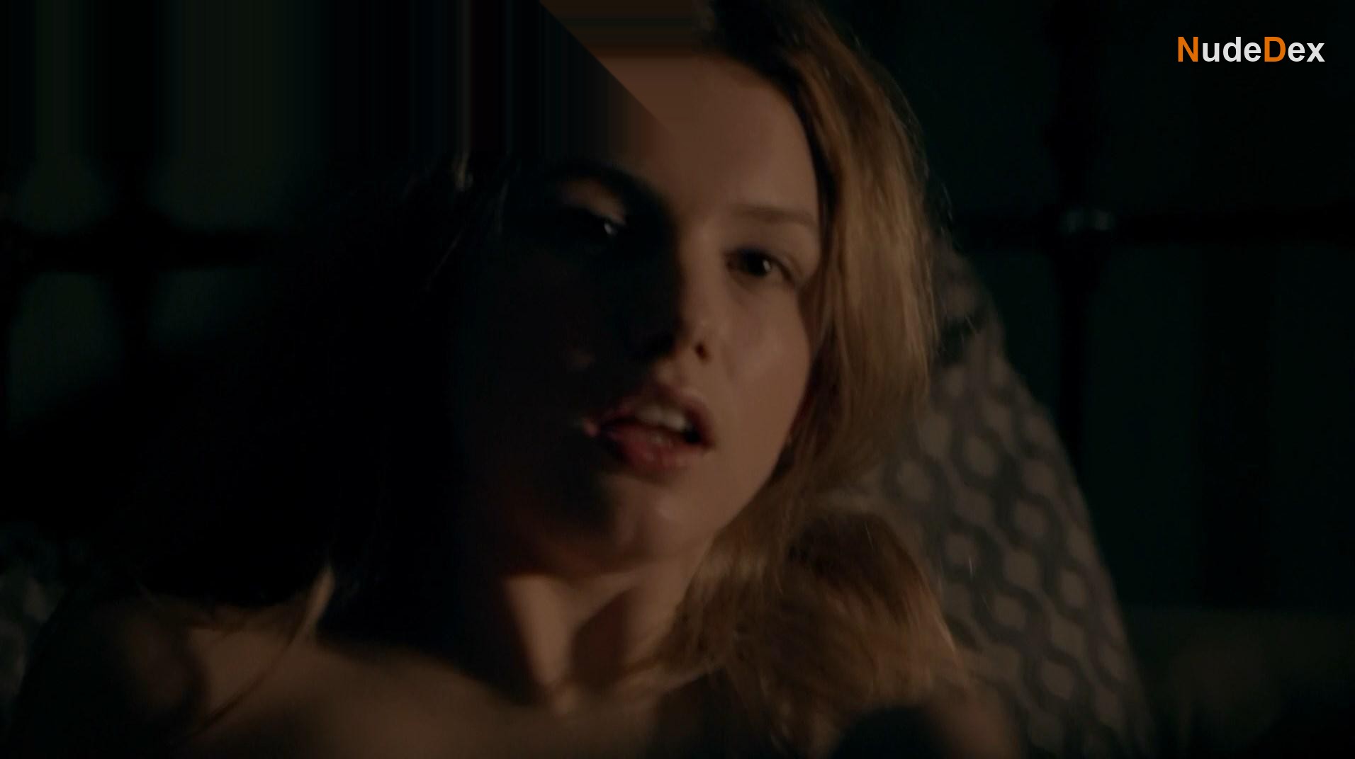 Hannah Murray in Skins, photo 5