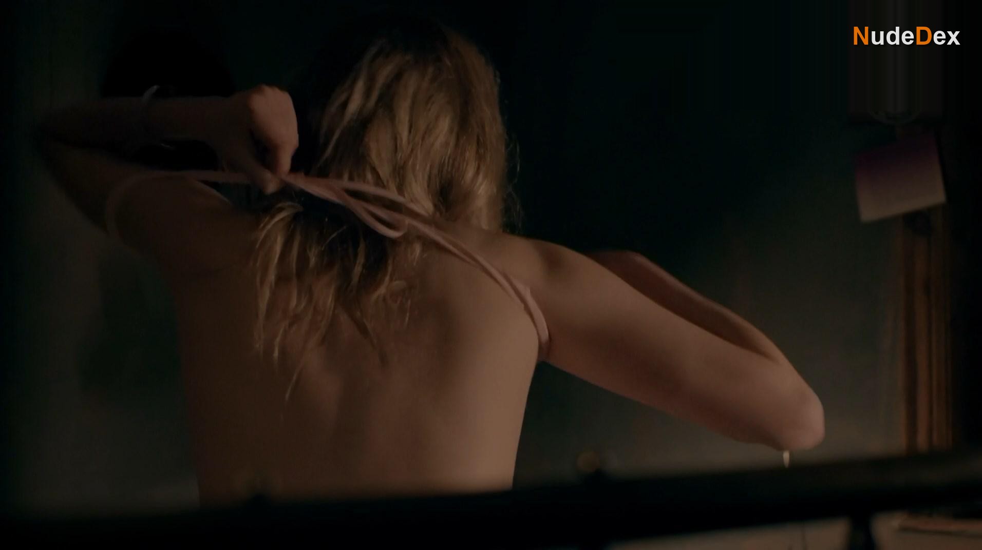 Hannah Murray in Skins, photo 6