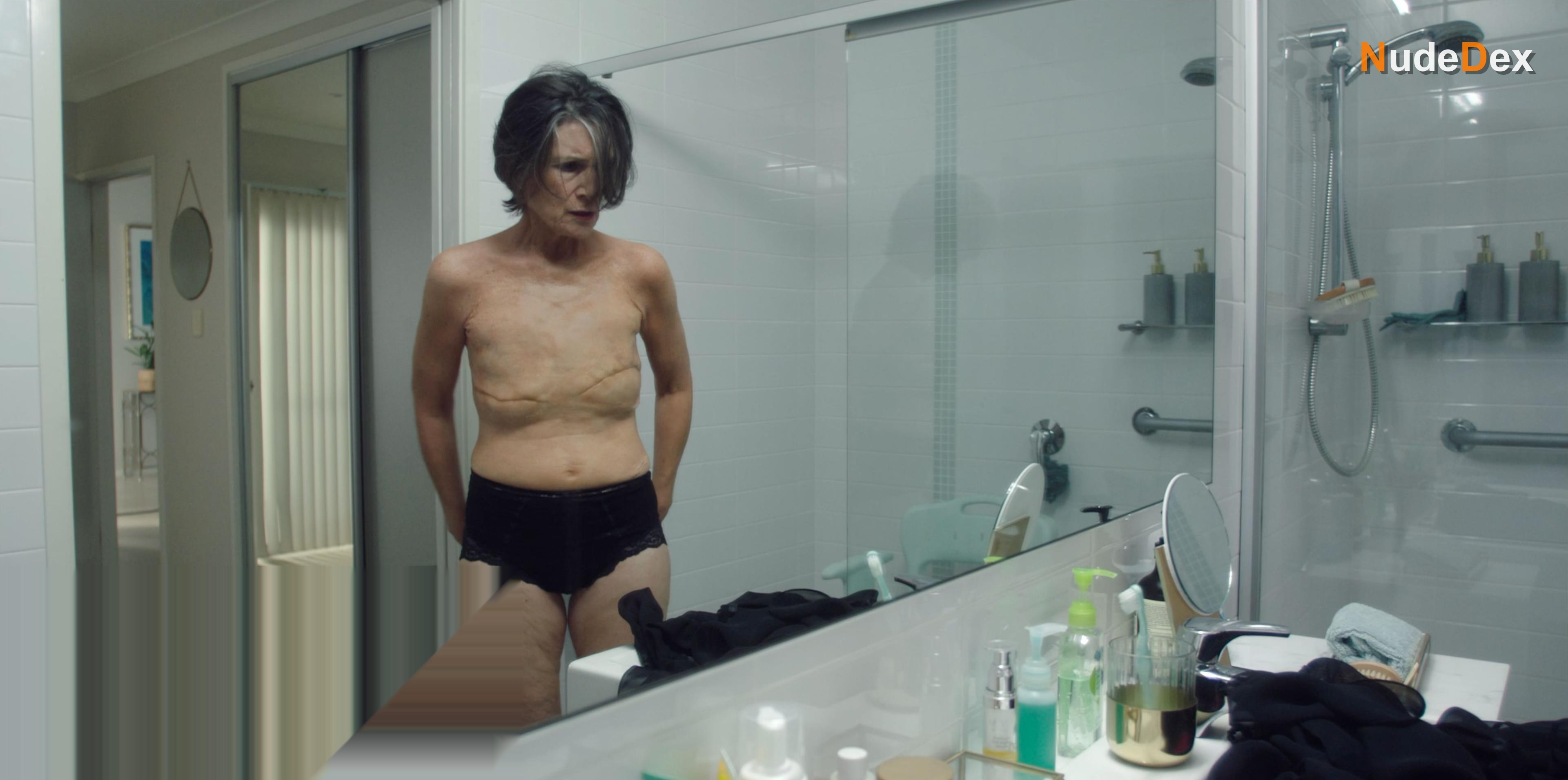 Harriet Walter in The End, photo 2