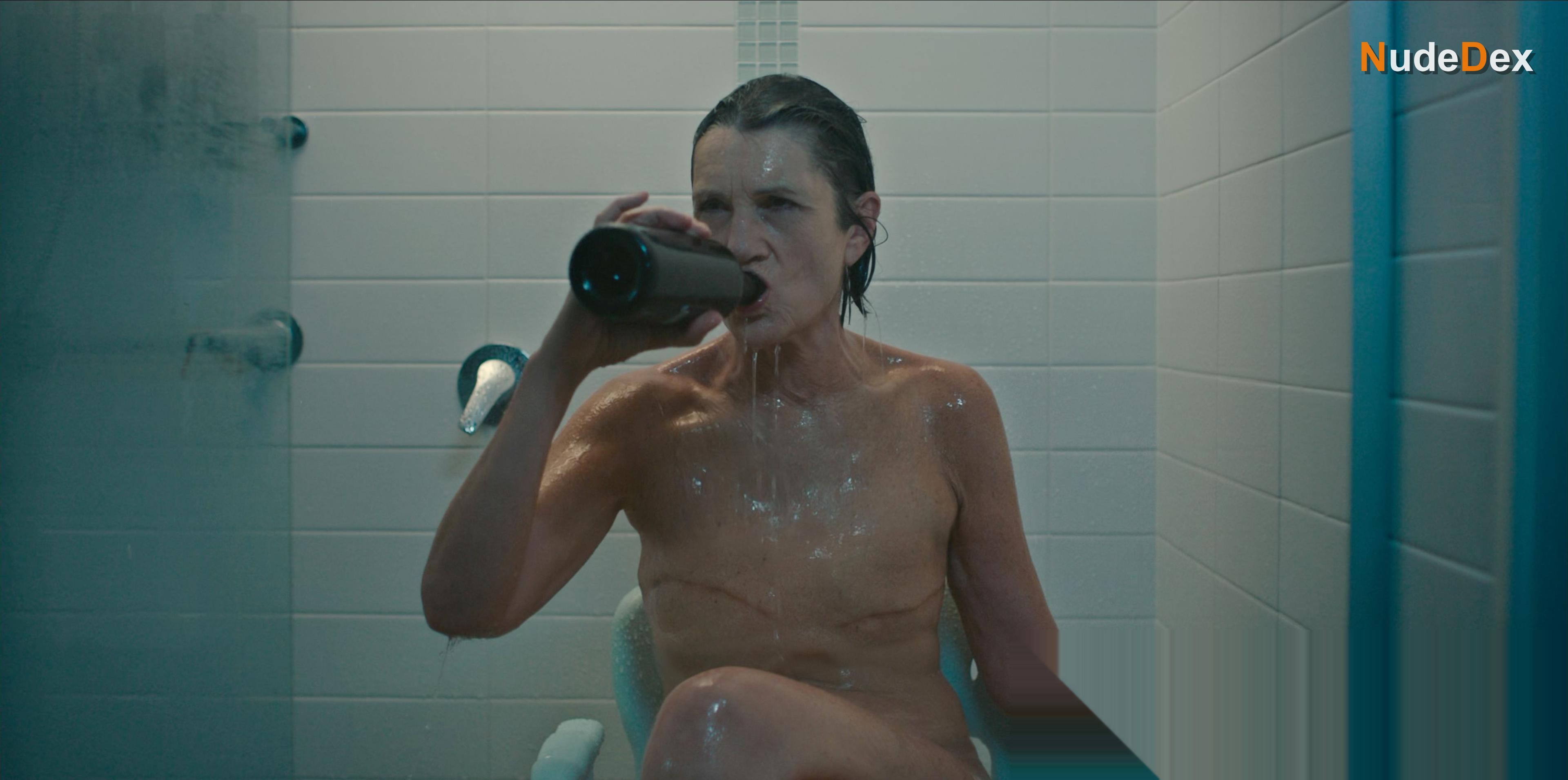Harriet Walter in The End, photo 5