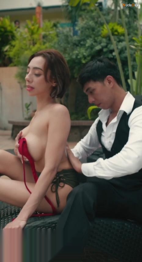 Hasna Cabral in Marias Diary Daddy Issues, photo 14