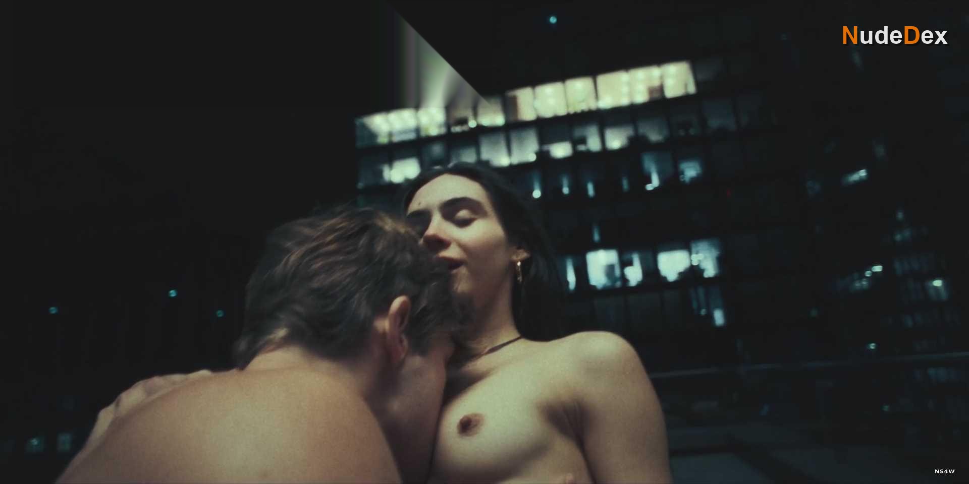 Havana Joy Josephine Braun in Love Sucks, photo 10