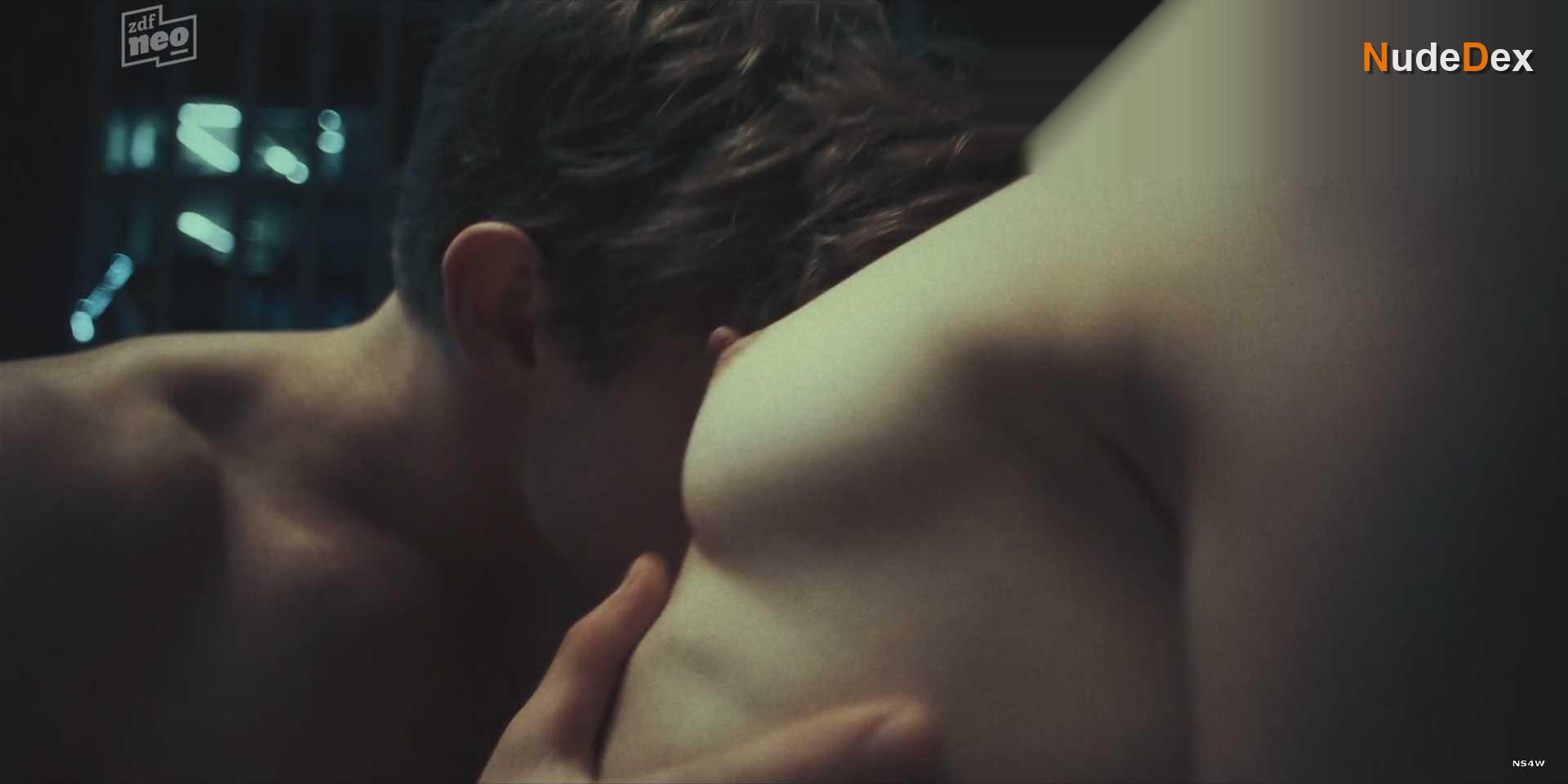 Havana Joy Josephine Braun in Love Sucks, photo 11