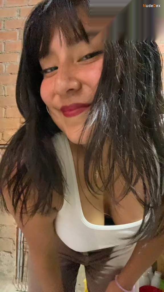 Haydee Arana in Hit, photo 5