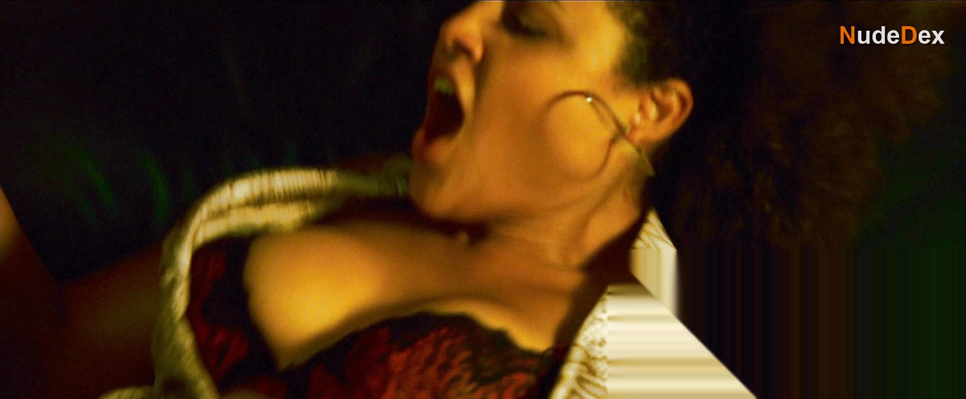 Hayley Marie Norman in Hancock, photo 5