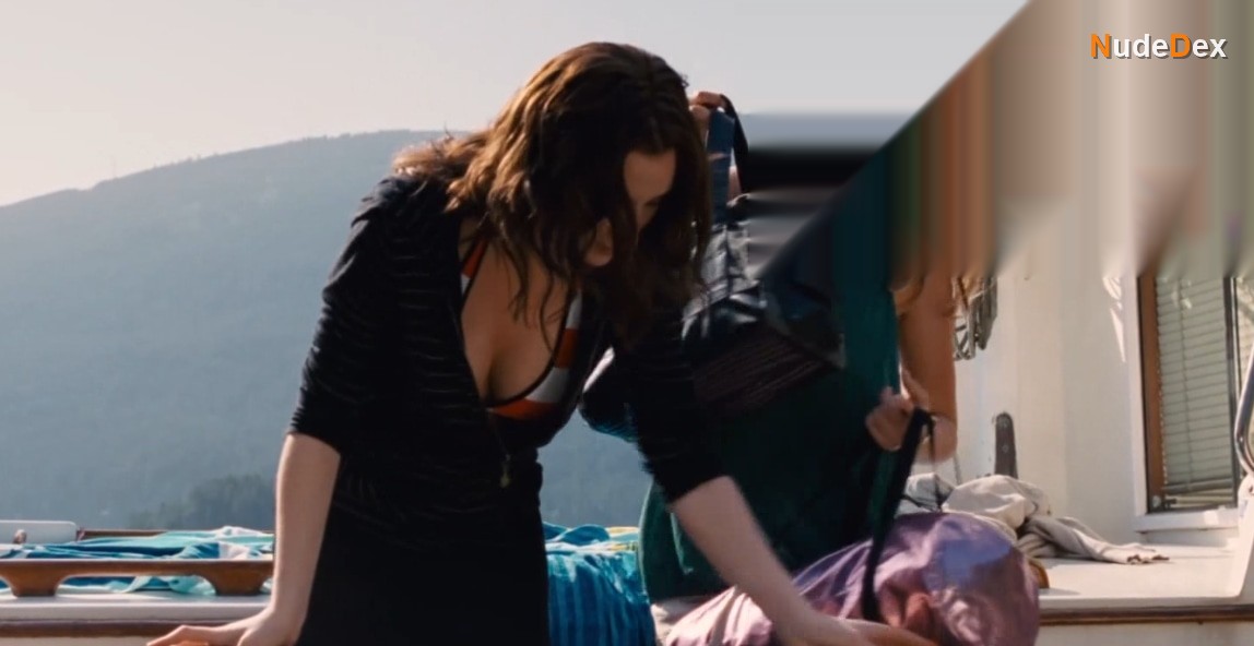 Haylie Duff in Fear Island, photo 2