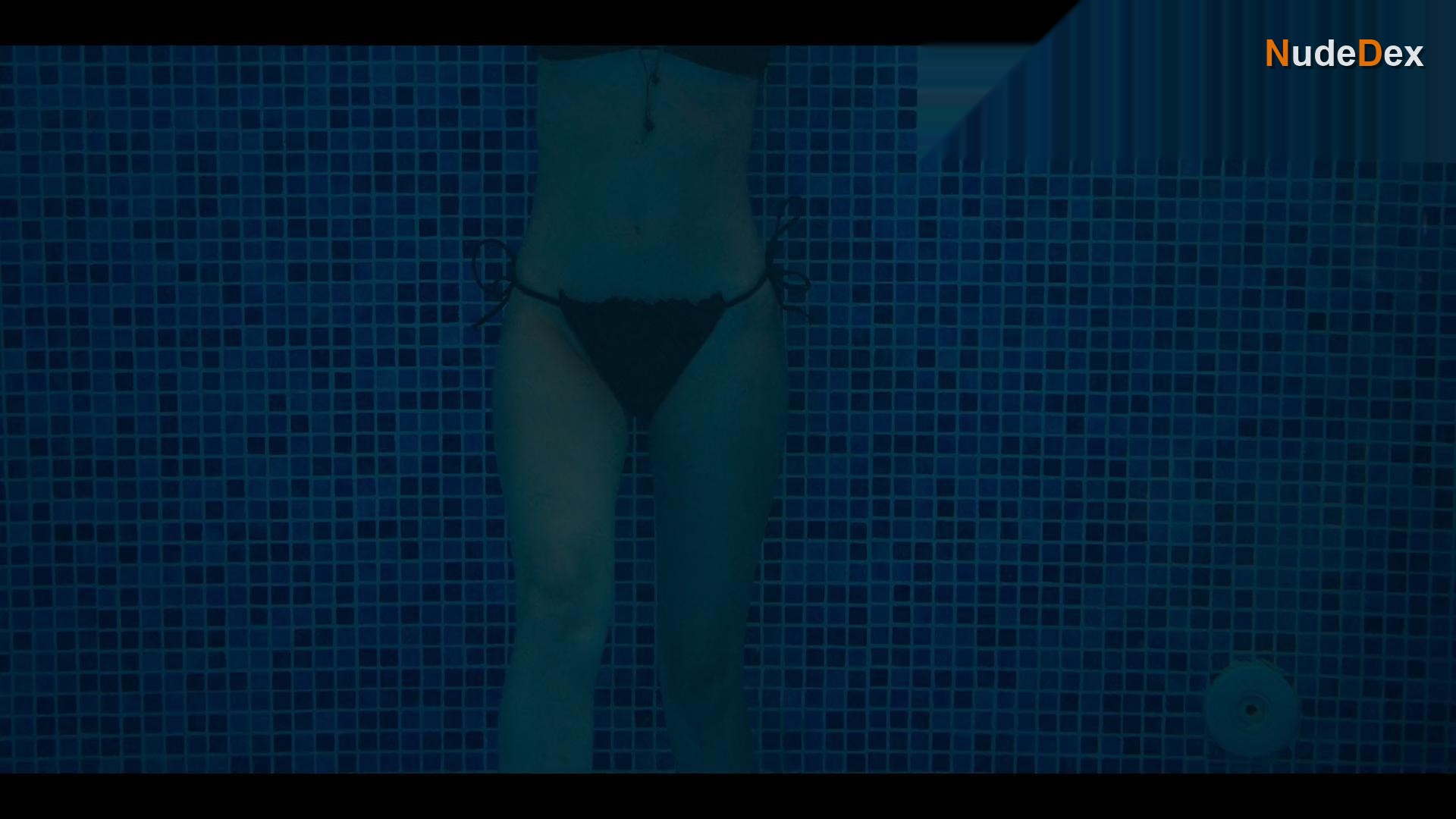 Hazal Subasi in First And Last, photo 8
